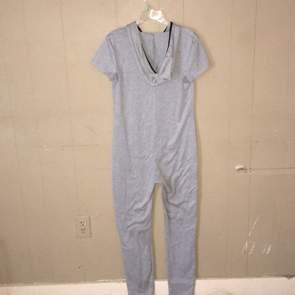 Gray Hoodied Zip Up Romper with pockets - Picture 2 of 2